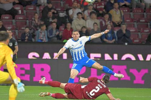 Emil Săndoi consideră că oltenii au mai făcut un pas spre titlu, după remiza cu CFR Cluj/ foto Facebook @Universitatea Craiova