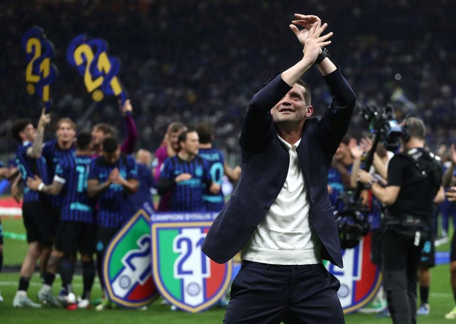 Cristi Chivu, antrenorul lui Inter / Foto: GettyImages Previziunea făcută de Vieri despre Chivu: „Nu crede că totul e mereu o dramă. Și de aceea va domina din nou!”