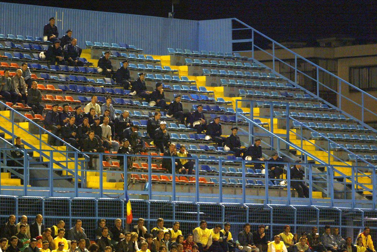 Când naționala României a jucat pe stadionul „Astra” din Ploiești: imagini din meciurile cu Slovacia (2001) și Luxemburg (2003)