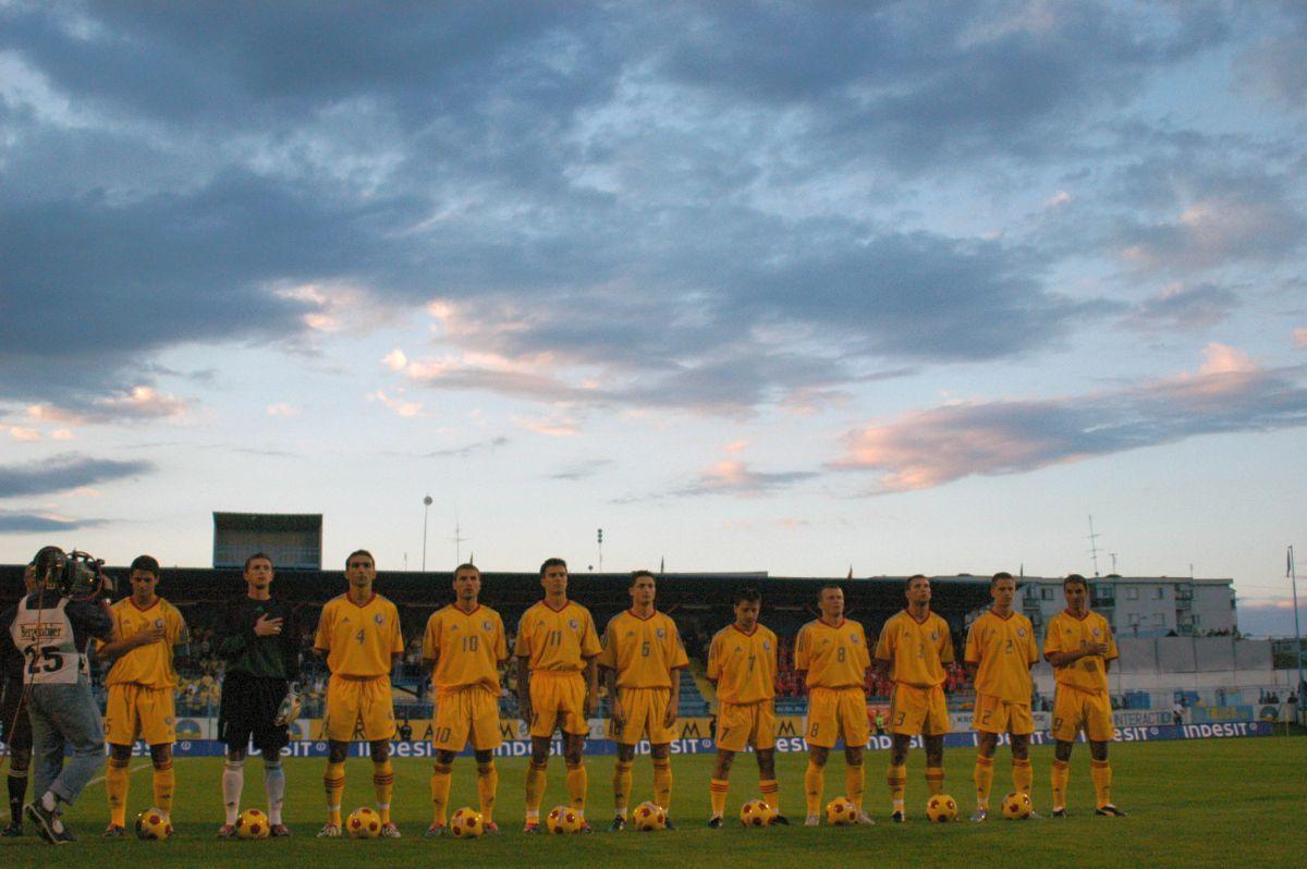 Când naționala României a jucat pe stadionul „Astra” din Ploiești: imagini din meciurile cu Slovacia (2001) și Luxemburg (2003)