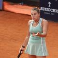 Aryna Sabalenka a felicitat-o pe Sorana Cîrstea pentru succesul de la Roma / foto: Imago Images