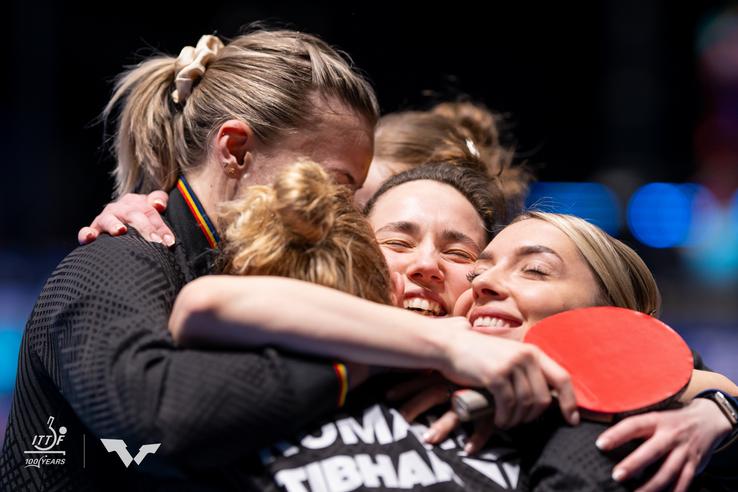 Bucuria echipei României // foto: ITTF