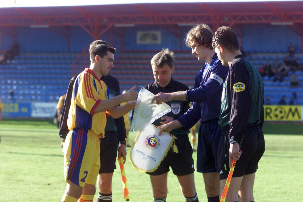 Când naționala României a jucat pe stadionul „Astra” din Ploiești: imagini din meciurile cu Slovacia (2001) și Luxemburg (2003)