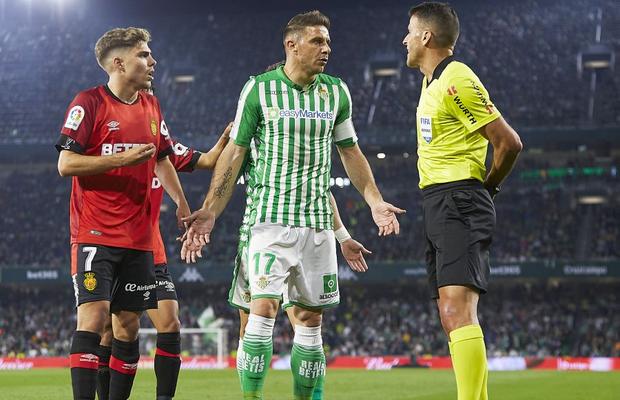 Alertă în Spania, cu două zile înainte de reluarea campionatului: un arbitru a fost depistat pozitiv cu COVID-19 în La Liga!