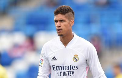 Raphael Varane, ademenit în Premier League pe un salariu colosal