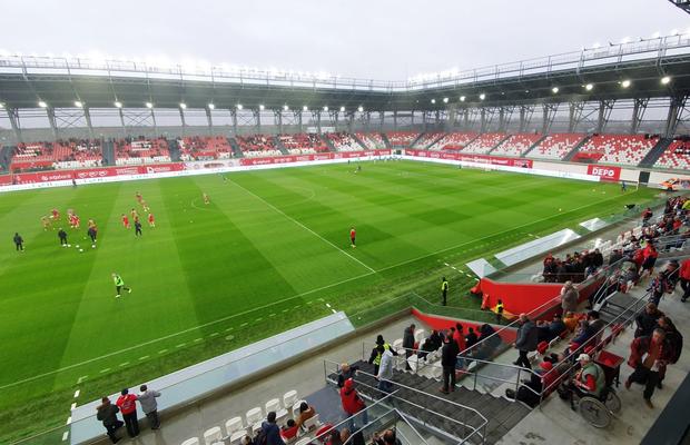 MATCHDAY EXPERIENCE, episodul 2, stadionul Sepsi » Ascensiune continuă: noua arenă din Sfântu Gheorghe se ridică la cele mai înalte standarde