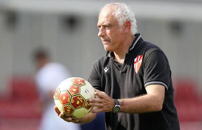 CFR Cluj a bătut palma cu noul antrenor: „Ne-am înțeles de principiu” » În weekend ajunge la Cluj!