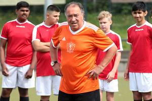 Marcel Răducanu închide Școala de Fotbal de la Dortmund după 32 de ani: „Nu mai pot!”