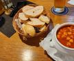 „Hai la românul ăla să mâncăm!” » Bunătăți în restaurantul din Munchen al unui stelist declarat: „Se consumă la pâine... vai de capul meu!” + Cât costă o porție de 5 mititei