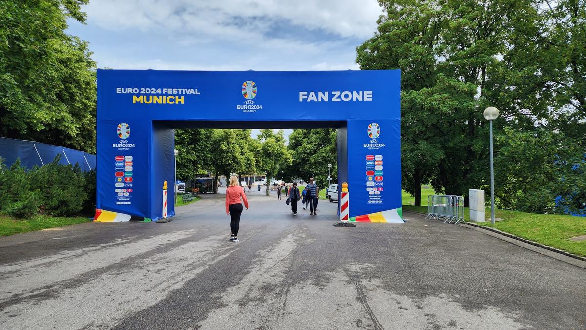 Cum arată lucrările la Fan Zone-ul EURO 2024 din Munchen