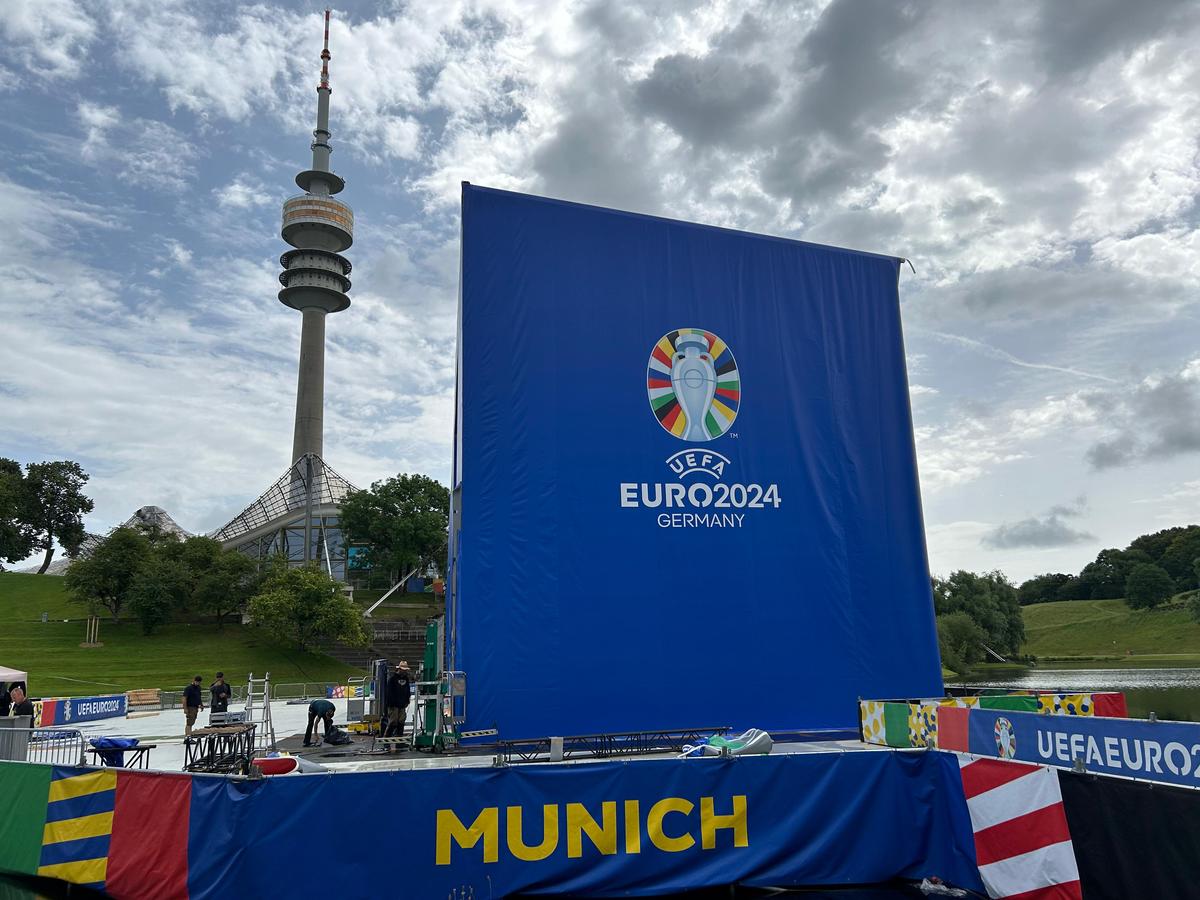 Cum arată lucrările la Fan Zone-ul EURO 2024 din Munchen