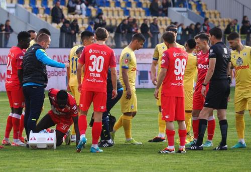 Gicu Grozav semnează prelungirea cu Petrolul