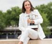 Iga Swiatek cu trofeul de la Roland Garros în 2022 Foto: Imago