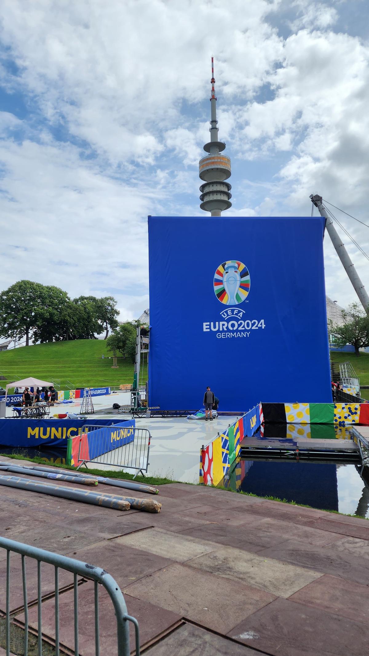 Cum arată lucrările la Fan Zone-ul EURO 2024 din Munchen