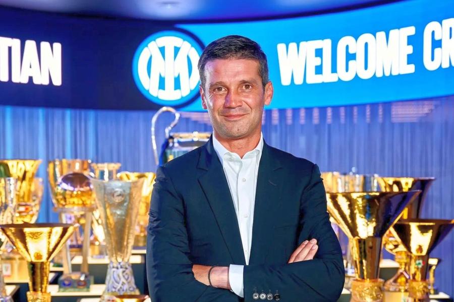 Cristi Chivu este noul antrenor al lui Inter. FOTO: X Gică Popescu, prima reacție după instalarea lui Chivu la Inter: „Un curaj extraordinar!” + Cum vede confruntarea din Serie A cu Dan Șucu și Nicolae Stanciu
