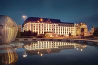 Naționala României s-a cazat la Bratislava vizavi de Reședința Prezidențială! Cât costă o cameră pe noapte