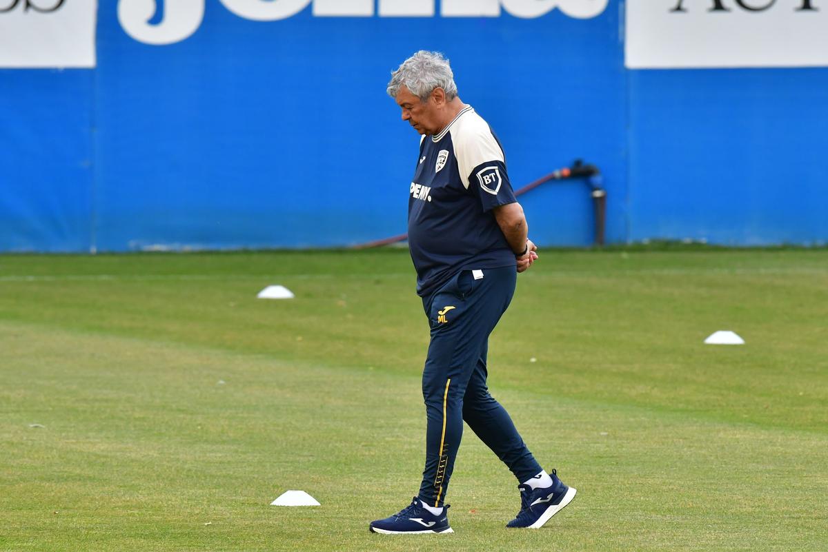 Contestă virulent alegerile lui Mircea Lucescu: „Lui i se face o nedreptate! Își vor da cu palmele peste față într-o zi!”