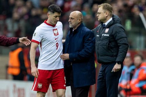 Selecționerul Michal Probierz e la cuțite cu fostul căpitan al naționalei Poloniei. Robert Lewandowski / Foto: Imago