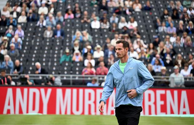 Terenul principal dintr-un complex istoric îi poartă numele lui Andy Murray » Gluma britanicului: „Tenisul meu e diabolic”