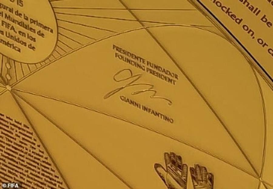 De ce a făcut asta? Detaliu complet BIZAR remarcat pe noul trofeul al CM al cluburilor: „Infantino a ordonat?”