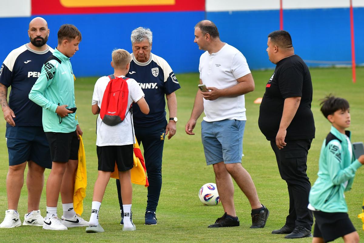 Contestă virulent alegerile lui Mircea Lucescu: „Lui i se face o nedreptate! Își vor da cu palmele peste față într-o zi!”