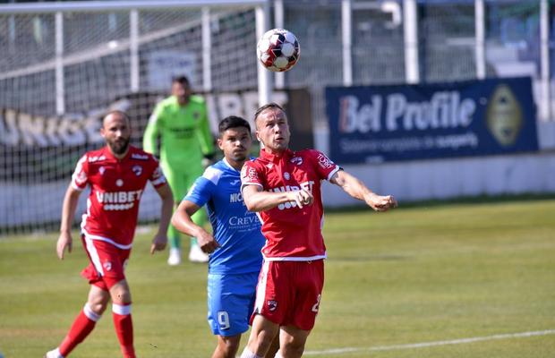 Când joacă Dinamo restanțele » Program infernal: 4 meciuri în 10 zile!