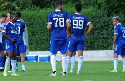 FCU Craiova își prezintă noul echipament » Primele imagini din culise + noutate inedită