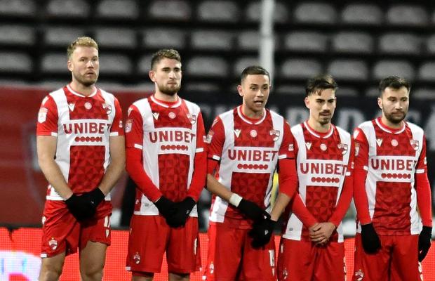 Week-end cu divorțuri la Dinamo! 5 jucători de bază vor să plece » Ce se întâmplă cu Uhrin