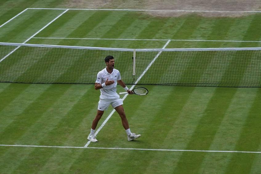 Novak Djokovic (34 de ani, 1 ATP) a trecut de Denis Shapovalov FOTO: Alexandra Fechete
