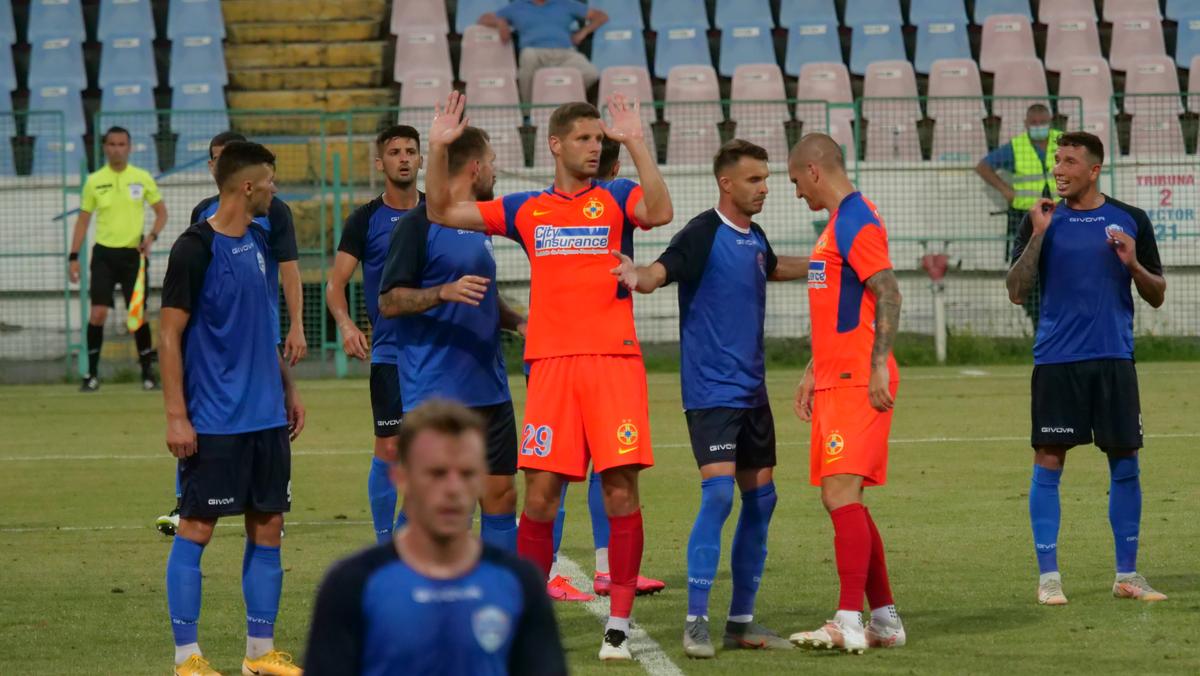 Au fost afișate cotele la titlu în Liga 1! » Marea favorită + cum stau Dinamo, Rapid și FCU Craiova