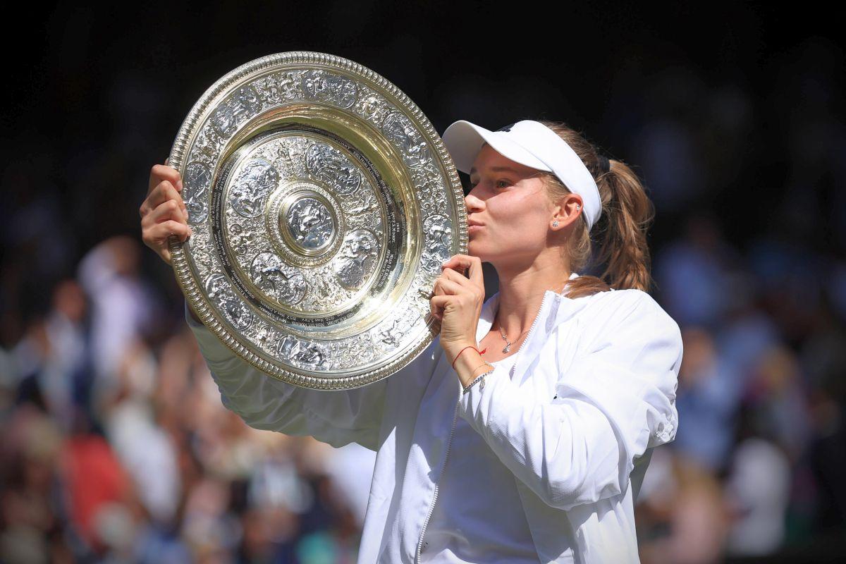 Elena Rybakina, așteptată să defileze cu trofeul de la Wimbledon în Rusia: „Cu siguranță o vom vedea aici!”