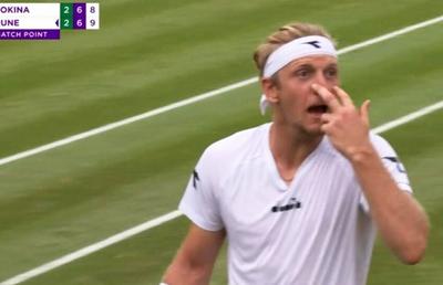 Deznodământ incredibil în cel mai palpitant meci de la Wimbledon: „Am făcut pe mine!” » Comentatorul, blocat: „N-am mai văzut așa ceva în viața mea!”