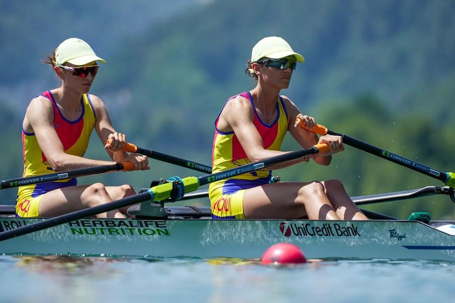 Maria Dumitru și Ionela Cozmiuc în timpul finalei Foto Balint Czucz Photography Două victorii la Lucerna » România a adunat 6 medalii în ultima etapă de Cupă Mondială a sezonului