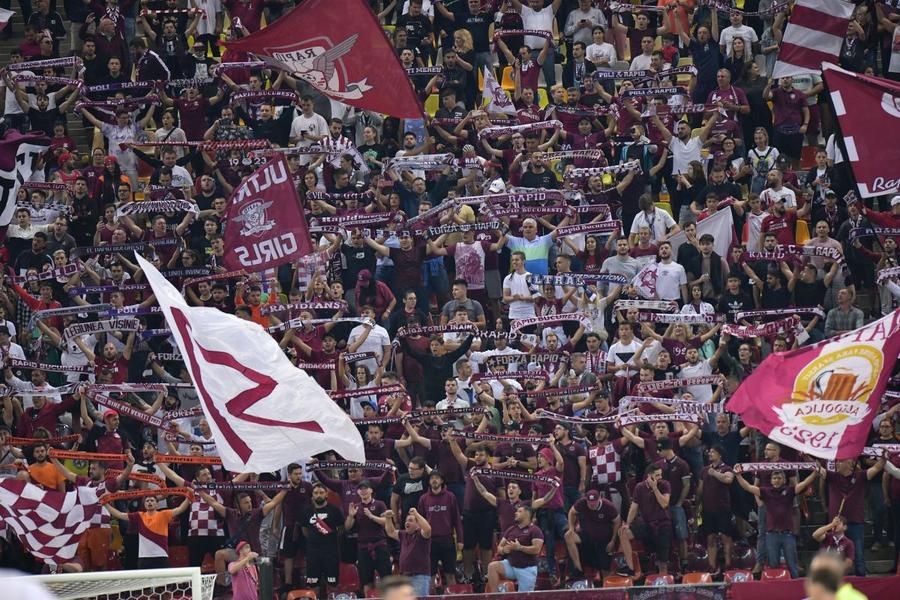 Galeria Rapidului a rămas și în sufletul lui Dugandzic. Foto: Cristi Preda/GSP Cu o oră înainte de Rapid - FCSB, Marko Dugandzic dezvăluie nebunia pe care o plănuiește: „Mă urc în primul avion și vin la București!”
