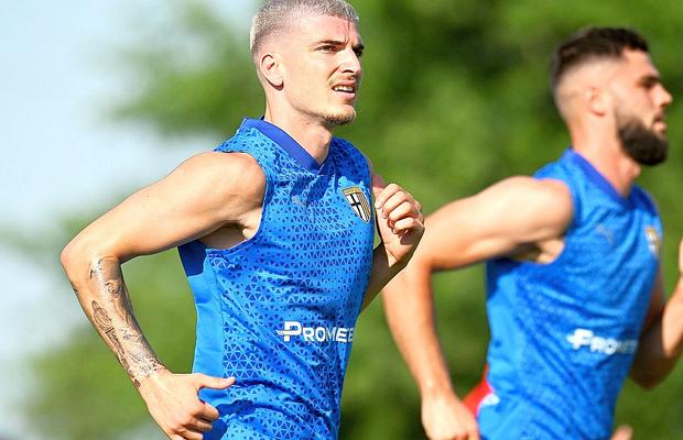 The real Slim Shady  » Mihăilă și-a revenit după accidentarea de la națională și a atras toate privirile la Parma