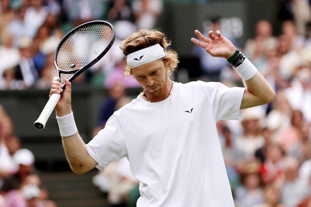 „Cea mai norocoasă lovitură din toate timpurile” » Rublev a reușit punctul anului la 6-5 în decisivul cu Bublik + Wilander, șocat: „N-am văzut niciodată așa ceva”
