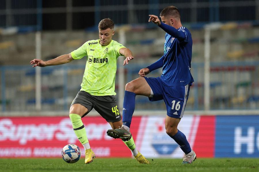 Florian Kamberi (stânga), foto: Imago Incredibil cu cine a semnat atacantul din Superliga dorit în iarnă de Dan Petrescu la CFR Cluj!