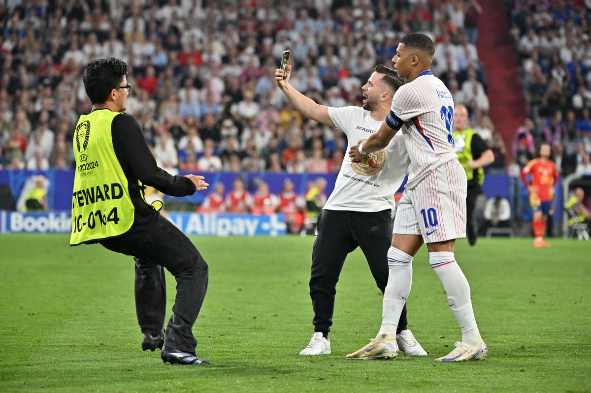 Luis de la Fuente, scut pentru Marc Cucurella: „Lipsă de respect, ei nu reprezintă Germania!”