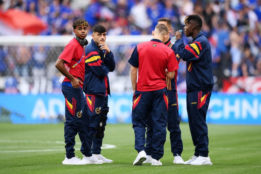Ce nu s-a văzut la televizor în Spania - Franța » 7 detalii de pe Allianz Arena: confuzie la golul de 2-1 + Nico Williams, „adoptat” de Barcelona