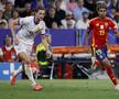 Lamine Yamal, în duel cu Adrien Rabiot. Sursă foto: Imago