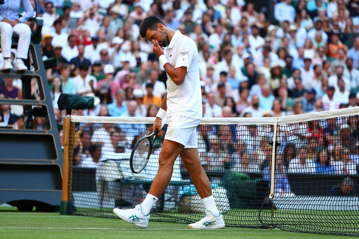 Novak Djokovic l-a depășit pe Roger Federer! Sârbul s-a accidentat în ultimul game, iar Jelena și-a pus mâinile pe cap