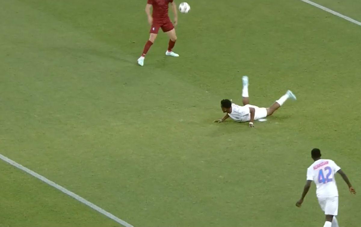 Gafa lui Ngezana în FCSB - Inter D'Escaldes
