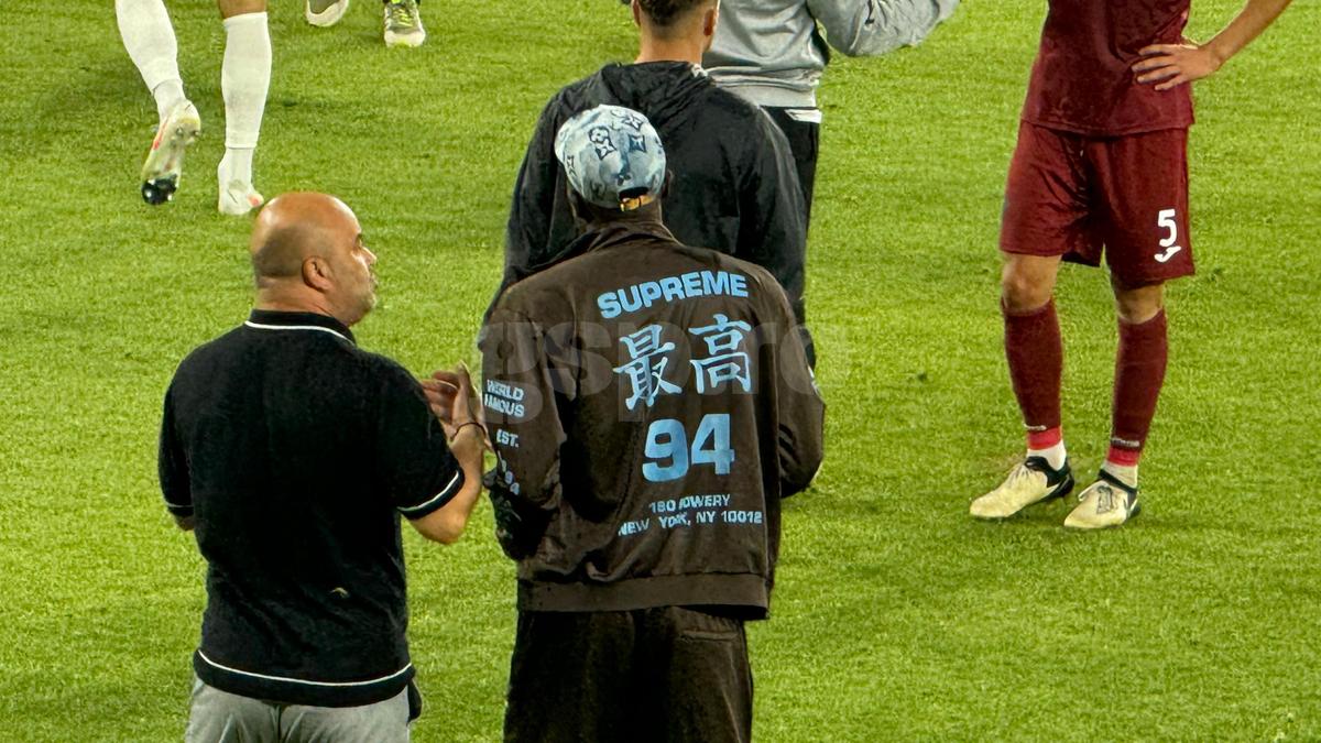 Ce s-a întâmplat pe gazon imediat după FCSB - Inter d'Escaldes » Crețu a făcut din nou tumbe, un jucător a fost băgat în ședință