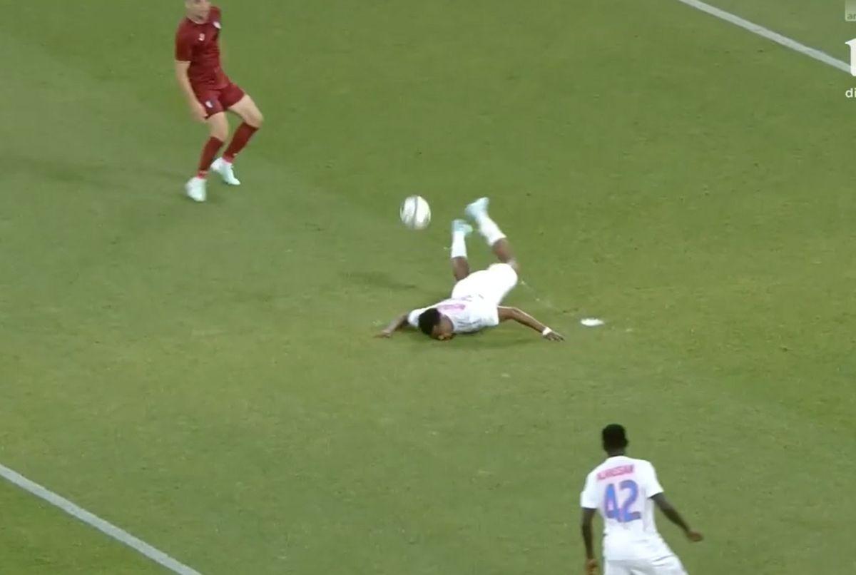 Gafa lui Ngezana în FCSB - Inter D'Escaldes