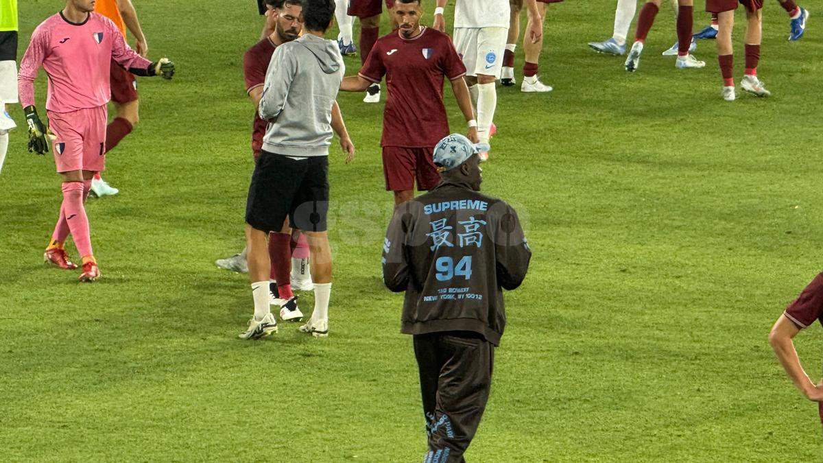 Ce s-a întâmplat pe gazon imediat după FCSB - Inter d'Escaldes » Crețu a făcut din nou tumbe, un jucător a fost băgat în ședință