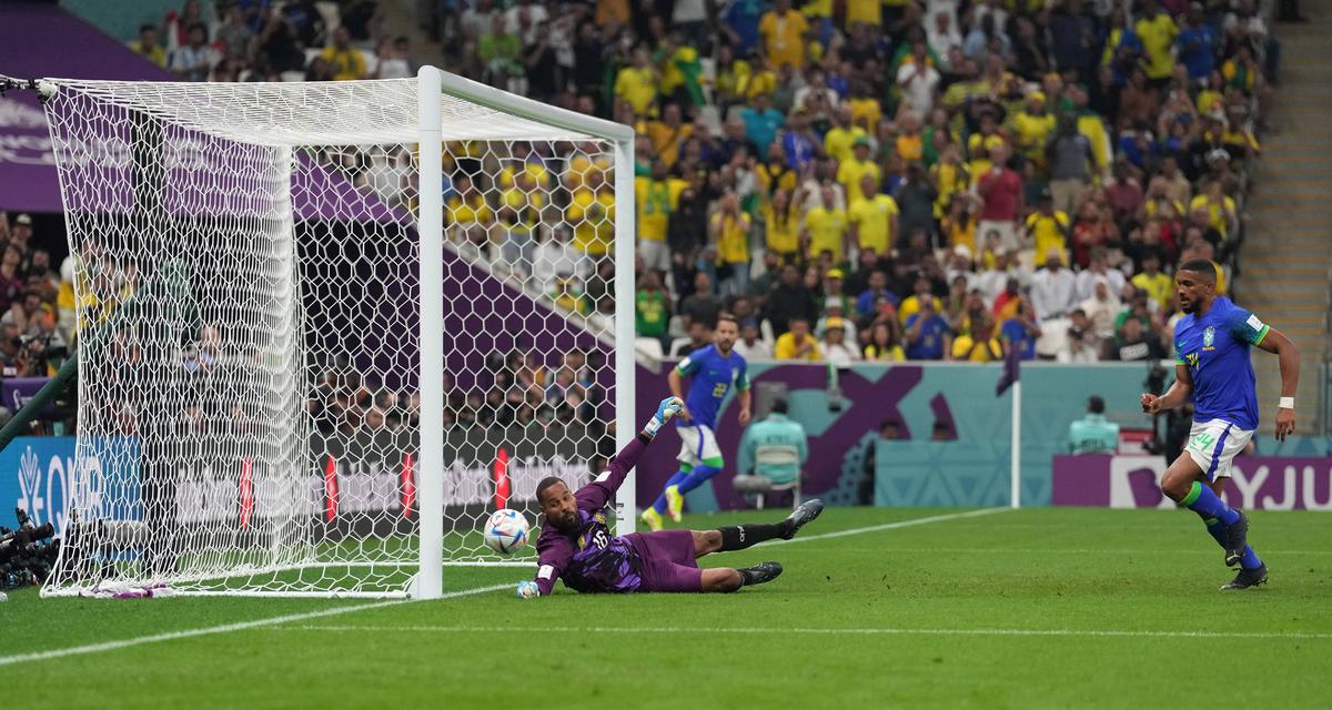 Ce portar și-a luat Dinamo! » În 2022 făcea un meci INCREDIBIL în fața Braziliei: i-a exasperat pe Neymar, Martinelli și Rodrygo