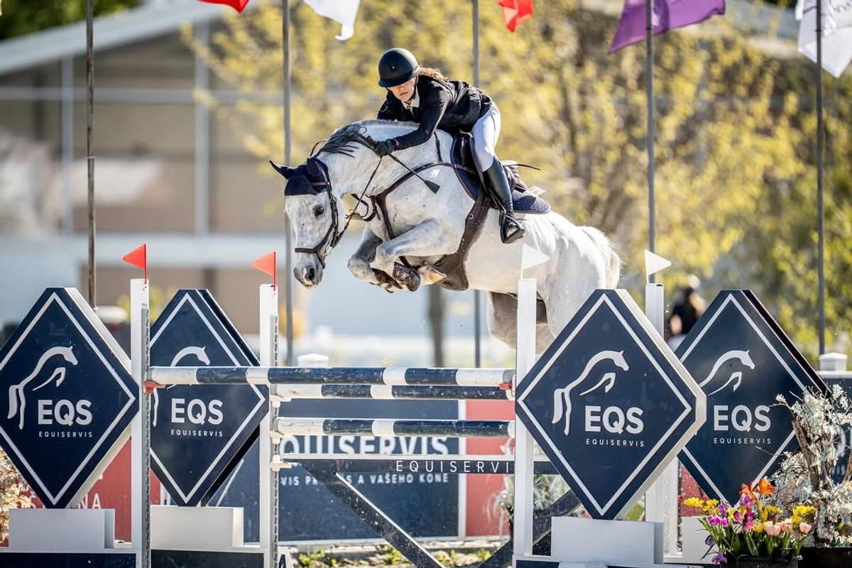Daria Copos echitație concursuri, fiica lui George Copos