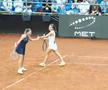 Alexandra Dulgheru și Simona Halep la meciul demonstrativ de la iași FOTO Roxana Fleșeru