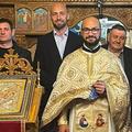Părintele Toni Lucian Dumitru, alături de Gabi Mureșan, primar în Apold/Sursă foto: Facebook
