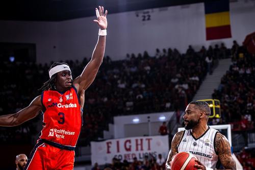U-BT Cluj-Napoca și CSM Oradea/Foto: u-bt.basketball